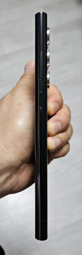 갤럭시 S22울트라 블랙 256GB 싸게 팝니다.--5