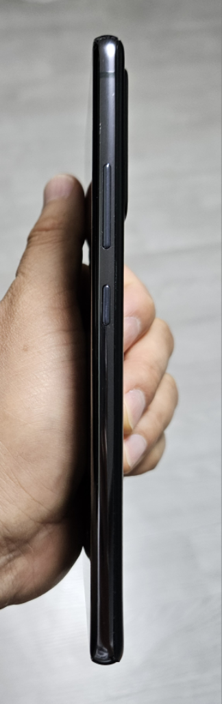 갤럭시 퀀텀2 블랙 128GB A급 싸게 팝니다.--4