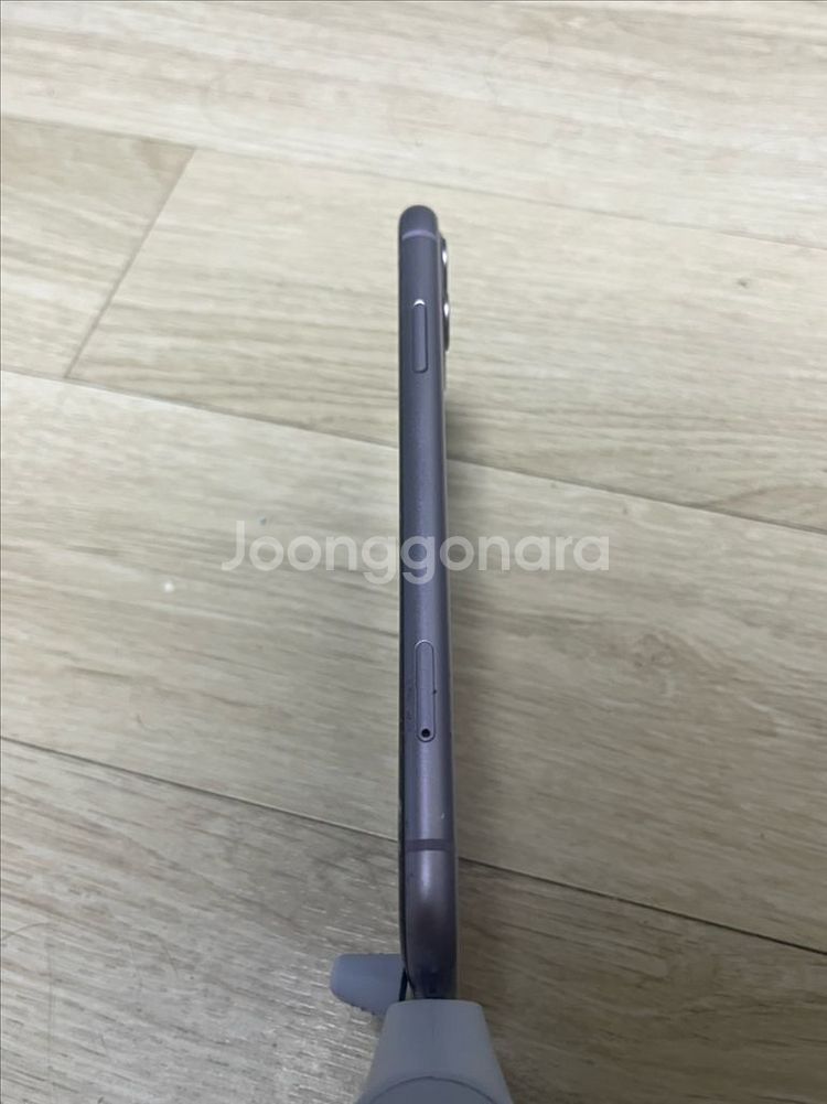 아이폰 11 64GB 부품용--3