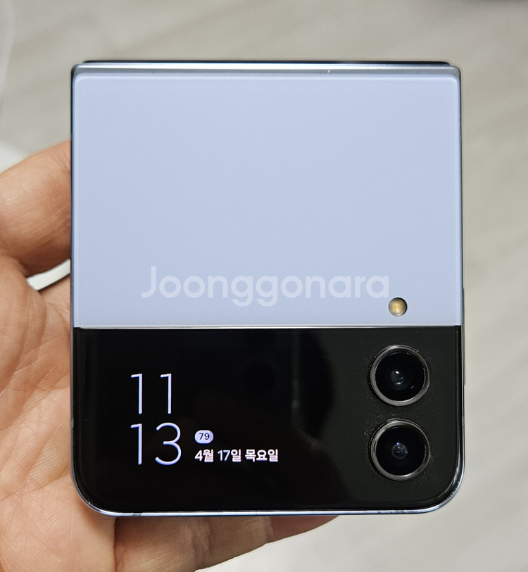 갤럭시 Z플립4 블루 256GB A급 싸게 팝니다.--1