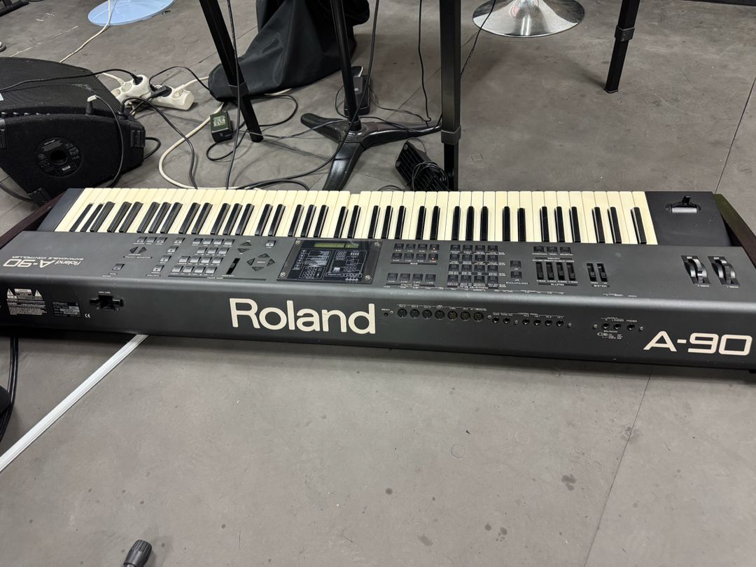 Roland A-90 신디사이저(88건반)