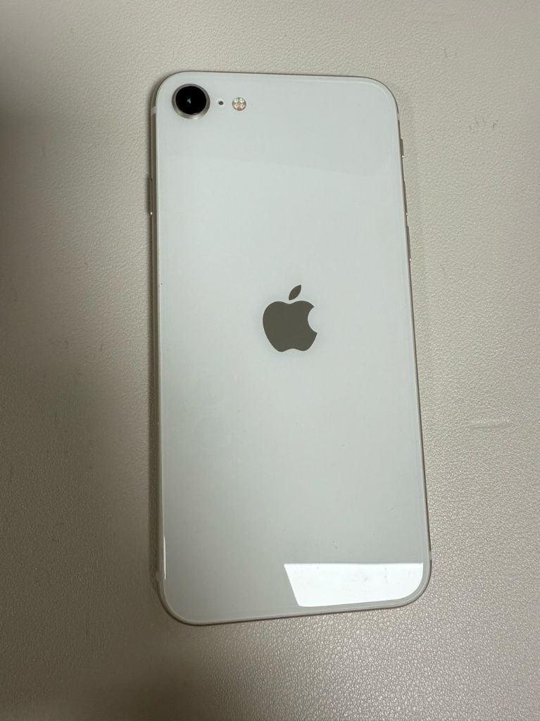 아이폰 se3(64gb)