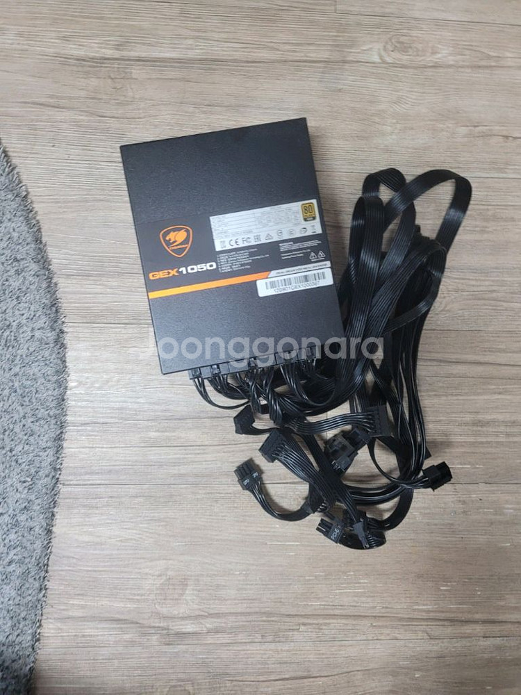 쿠거 1050w 모듈러 80플러스 골드--1