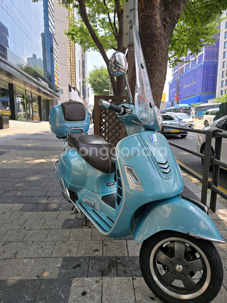 베스파 GTS300 70주년 한정판--6