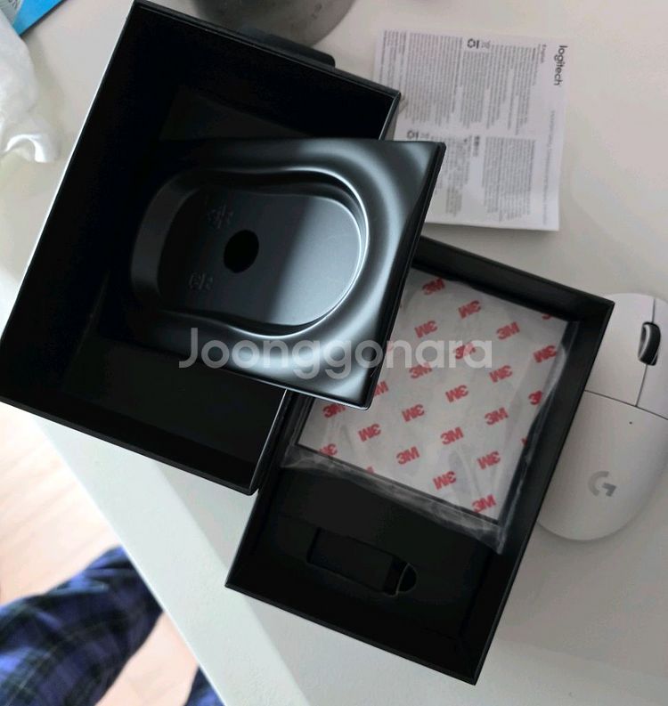 로지텍 G PRO X SUPERLIGHT 화이트 마우스--2