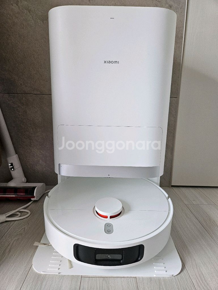 샤오미 로봇청소기 X20+ 작년 5월제조--0
