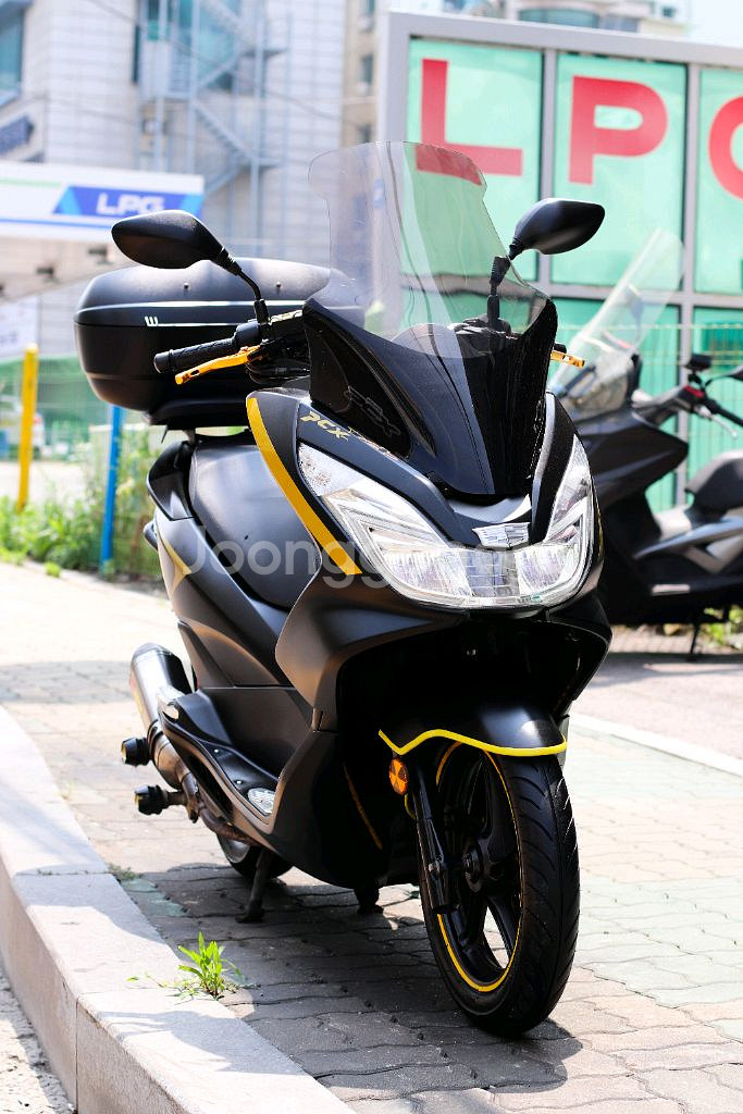 pcx125 혼다 2016년식 오토바이 판매합니다--0