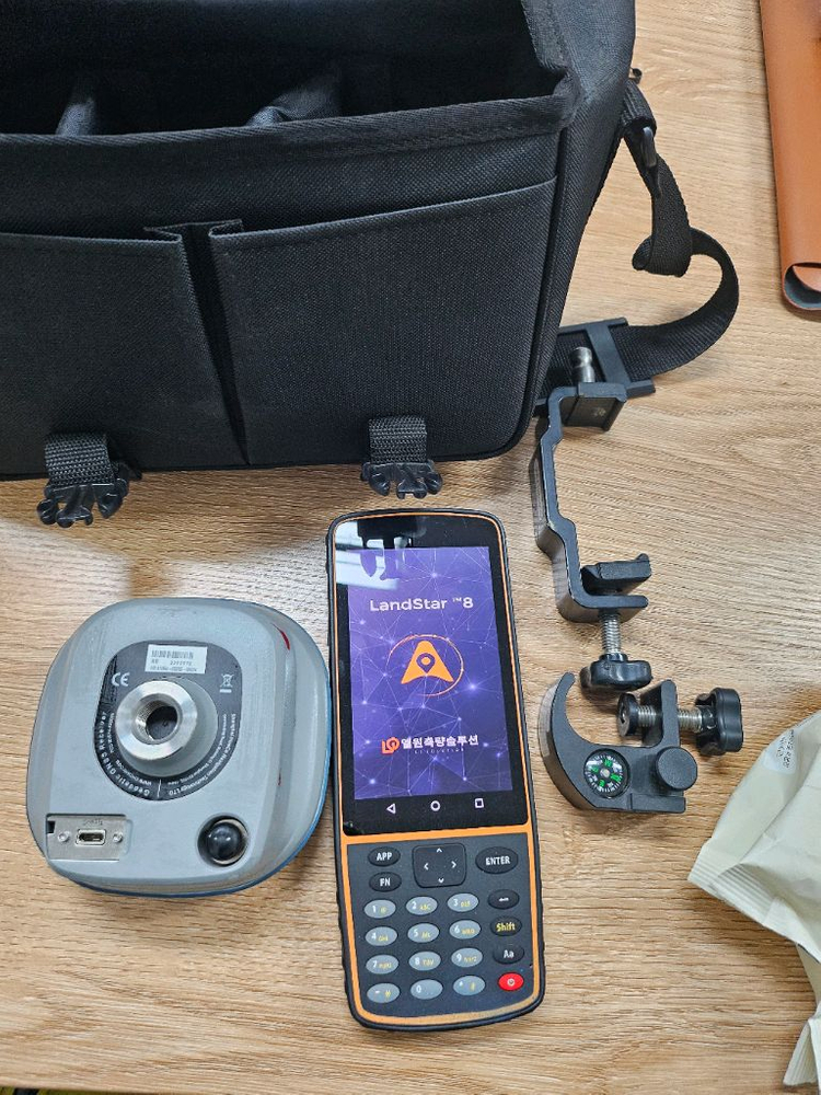 GPS 측량기 팝니다 (chc x6) 이미지