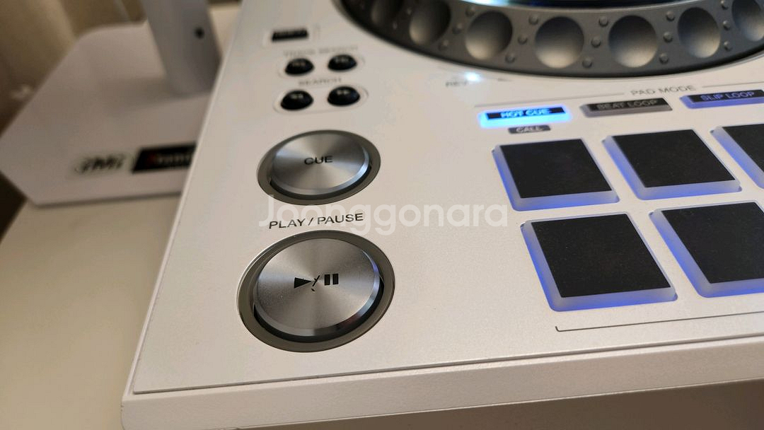 [한정판] XDJ-XZ화이트+HD25 화이트 세트판매--2