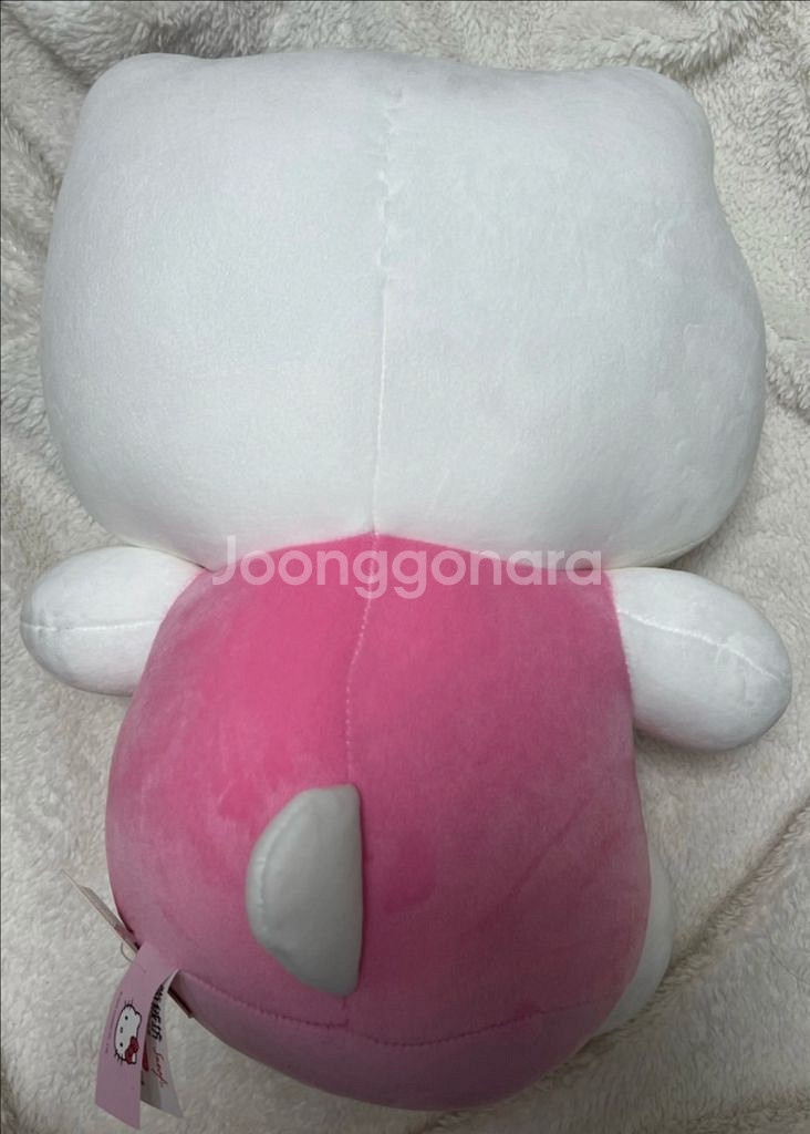 산리오 헬로키티 30cm 봉제인형 팝니다--1