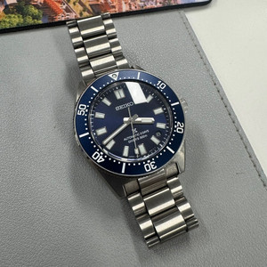 세이코 오토매틱 다이버 300m 판매합니다.