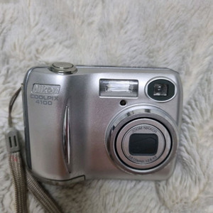 니콘 쿨픽스 4100 레트로 디카 빈티지 카메라