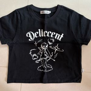 Deliccent 블랙 반팔 티셔츠(새상품급상태)