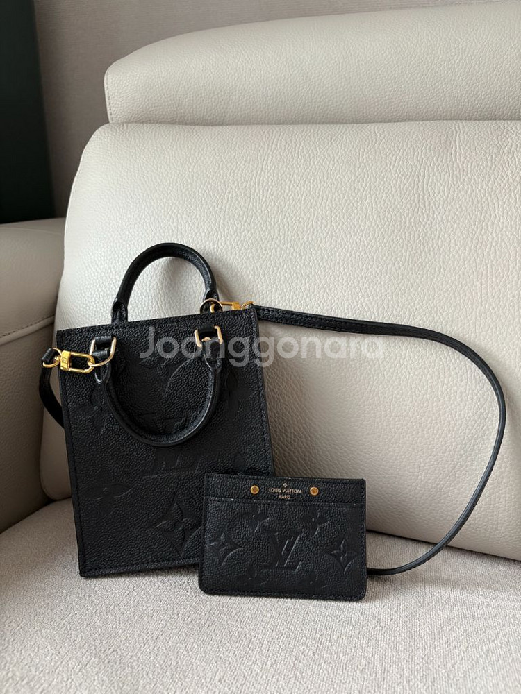 루이비통 쁘띠 삭 플라 앙프렝뜨 M81417 + 카드지--0