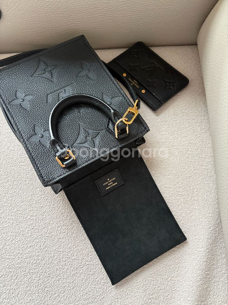 루이비통 쁘띠 삭 플라 앙프렝뜨 M81417 + 카드지--3