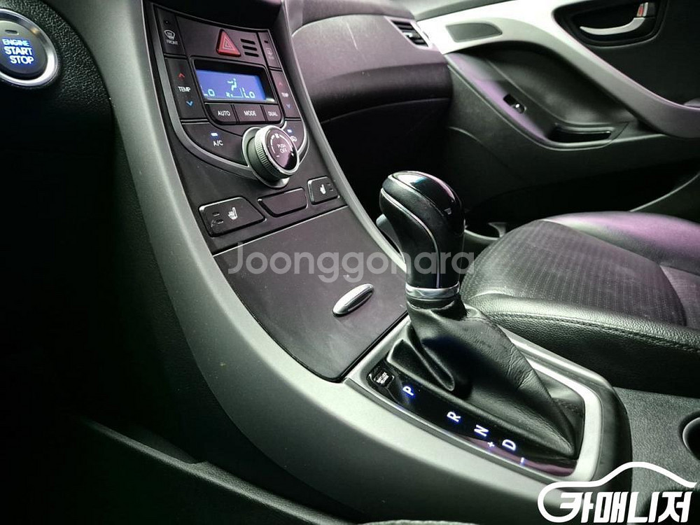 [현대]더 뉴 아반떼 1.6 VGT 스마트 (5인승)--3
