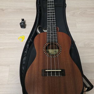 [상태 S급] 루아우 우쿨렐레 LU-10C 팔아요.