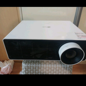4k. lg빔프로젝터bu50nst