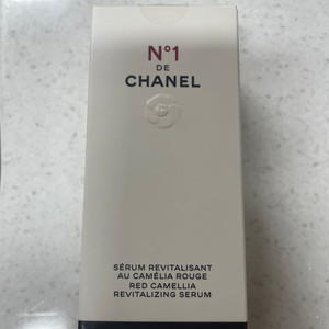 샤넬 N°1 DE CHANEL 레드 까멜리아 세럼
