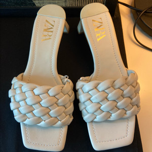 zara 미디 위빙 슬리퍼 245~250