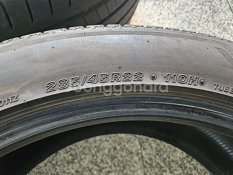 브리지스톤 285-45-22 중고타이어 한셋트--6