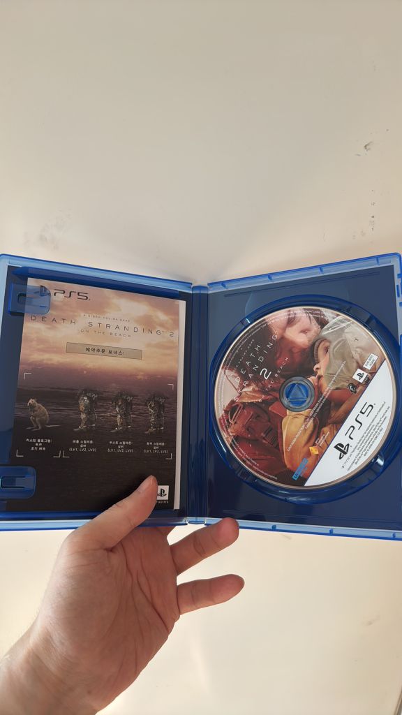 PS5 데스스트랜딩2 S급 판매합니다~(코드미사용)--1