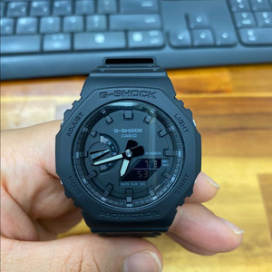 신품급 지샥 ga-2100-1a1dr 지얄오크 올검