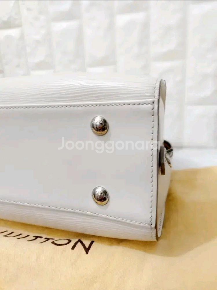 루이비통 가방 정품 루이비통 에삐 퐁네프--5