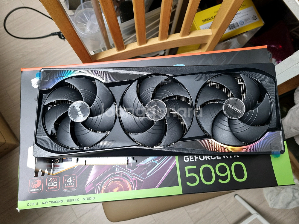 기가바이트 rtx 5090 어마 팝니다--0
