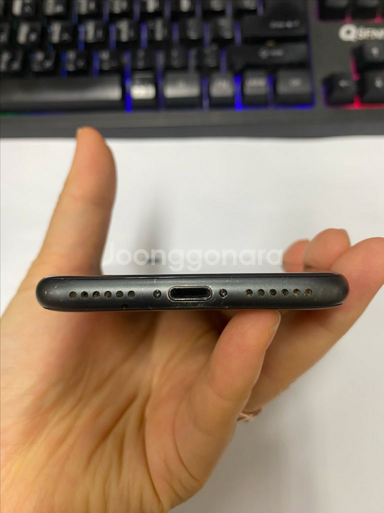 아이폰8 스그 액정깔끔 128GB 무잔상 배터리100%--5