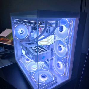 9800X3D RTX5080 화이트PC