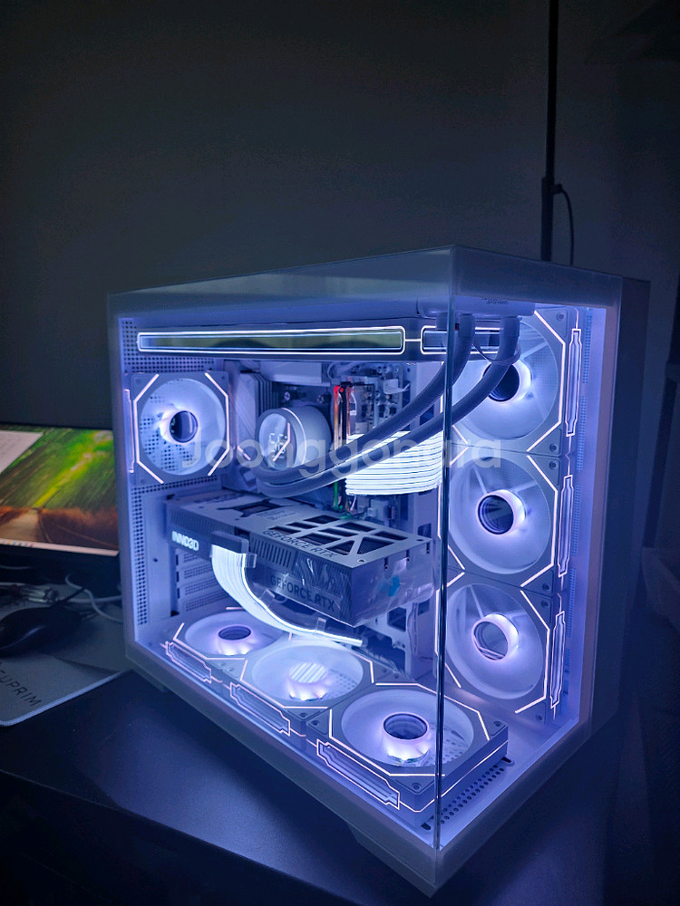 9800X3D RTX5080 화이트PC--2