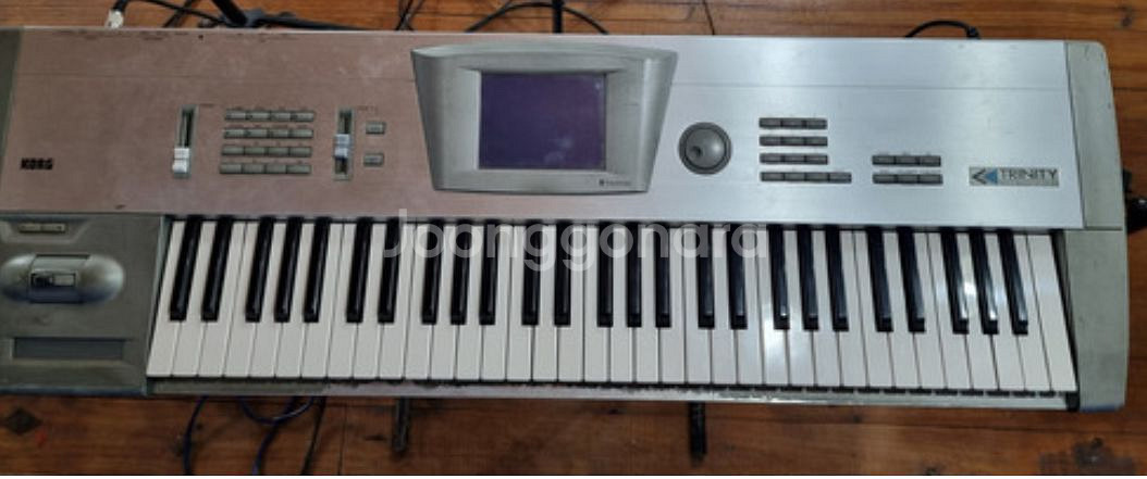 korg trinity61--0