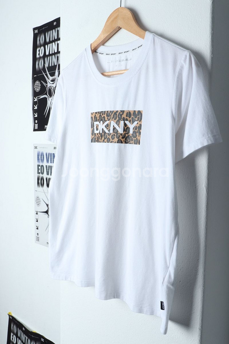 W(M) DKNY 디케이앤와이 도나카란 반팔 티셔츠--3