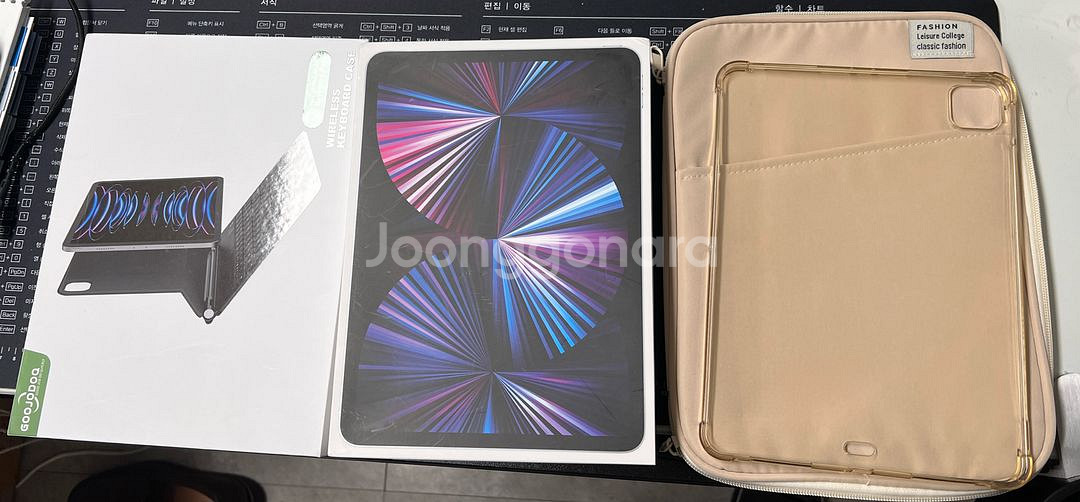 아이패드 프로 11인치 m1 128gb + 매직키보드--1