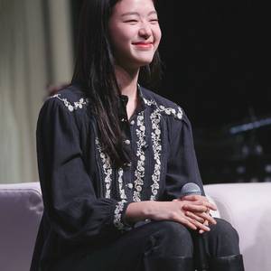 이자벨마랑 지오바나 블라우스 38 김고은 정채연