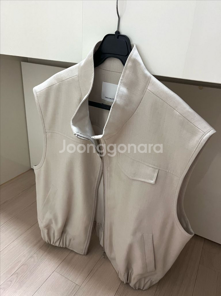 언더스탠딩 플랩 베스트 나시 민소매 집업 하이넥 조끼--0