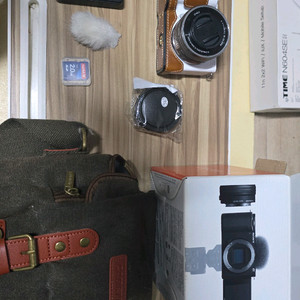 소니 ZV-E10 4K 카메라 화이트