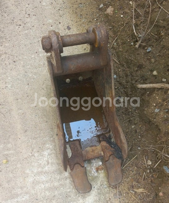 미니굴삭기 바가지 핀 교환. 30mm=>25mm--0