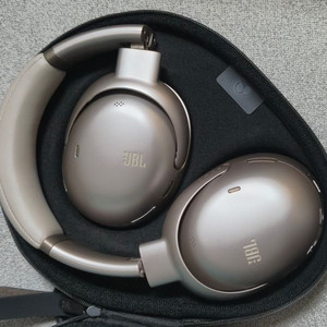 JBL TOUR ONE M3 헤드폰 라떼