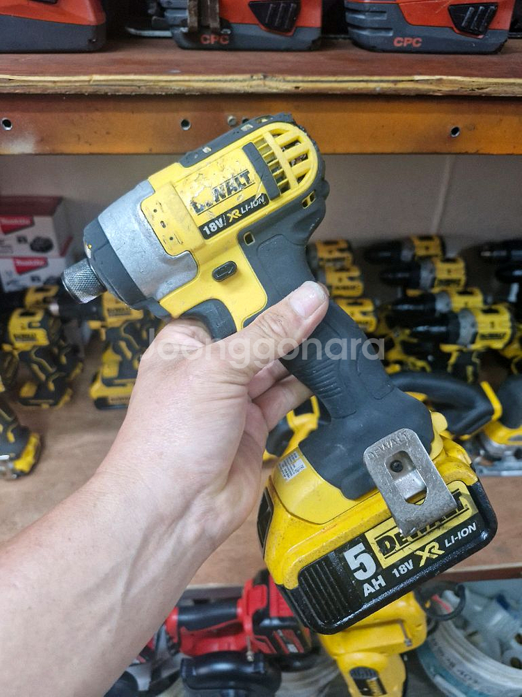 디월트충전임팩 충전임팩드라이버--5