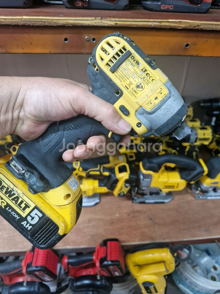 디월트충전임팩 충전임팩드라이버--6
