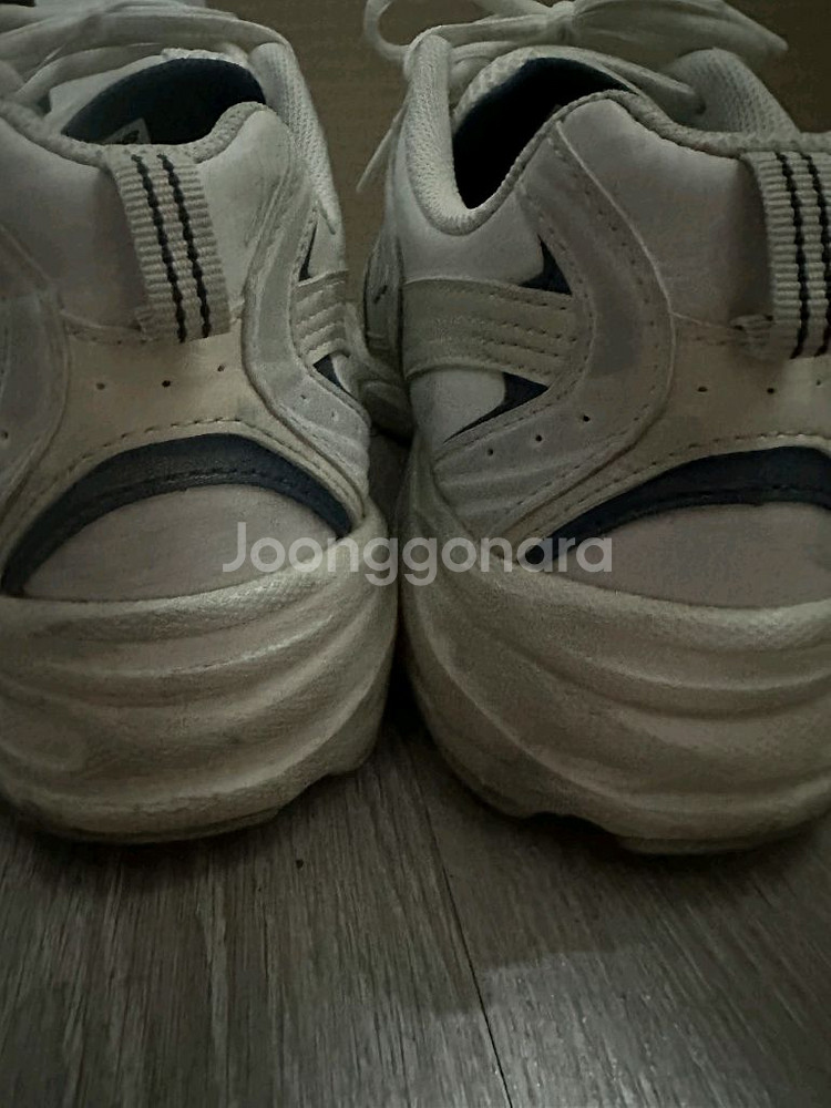 뉴발란스 530인디고블루 290 3.5에넘겨요--3