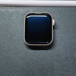 애플워치 se 2세대 40mm GPS 스타라이트