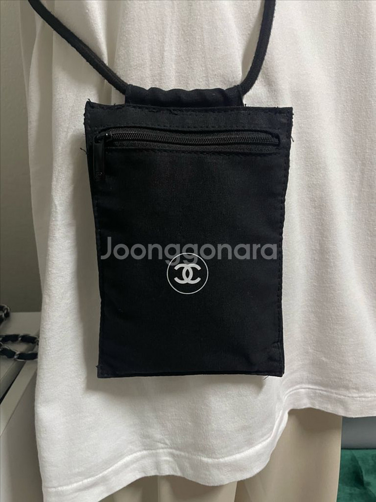 정품) 새제품 남녀공용 샤넬 크로스백--4