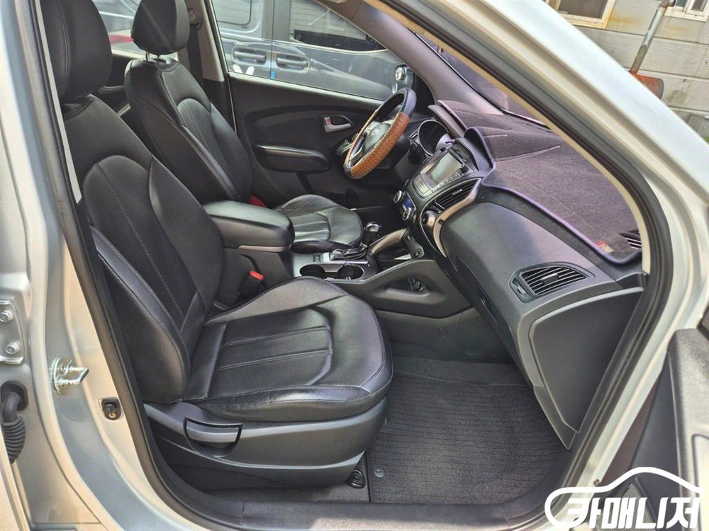 [현대]뉴 투싼iX 디젤(E-VGT)2WD 스마트 스페--9