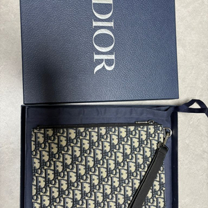 디올 오블리크 클러치백