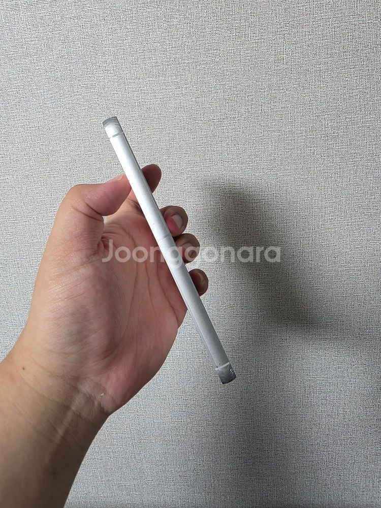 갤럭시 S23FE 화이트 256기가 SS급 팔아요~--5
