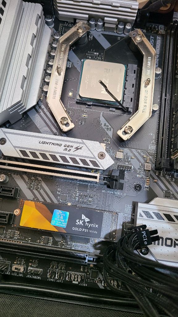 5700x3d, msi b550m 박격포 wifi