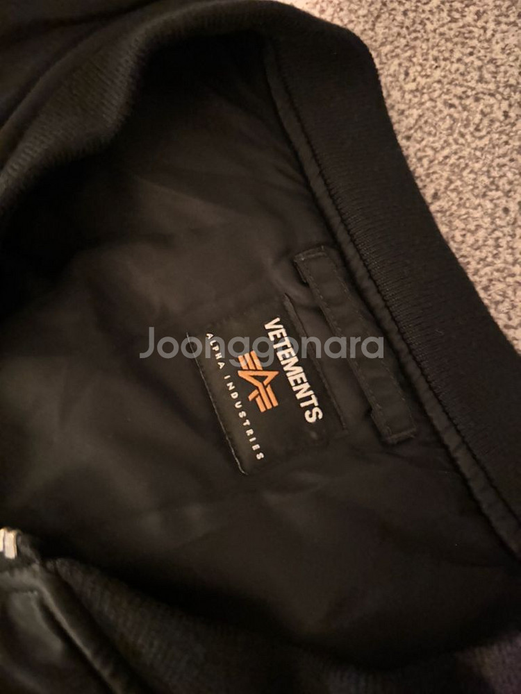 18FW) 베트멍X알파인더스트리 MA-1 블랙 봄버--1